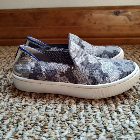 Rothy's kids slip on shoes gray camo size K11 - Picture 3 of 11